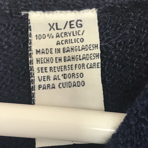 White Stag V Neck Pullover Sweater - Picture 4 of 5